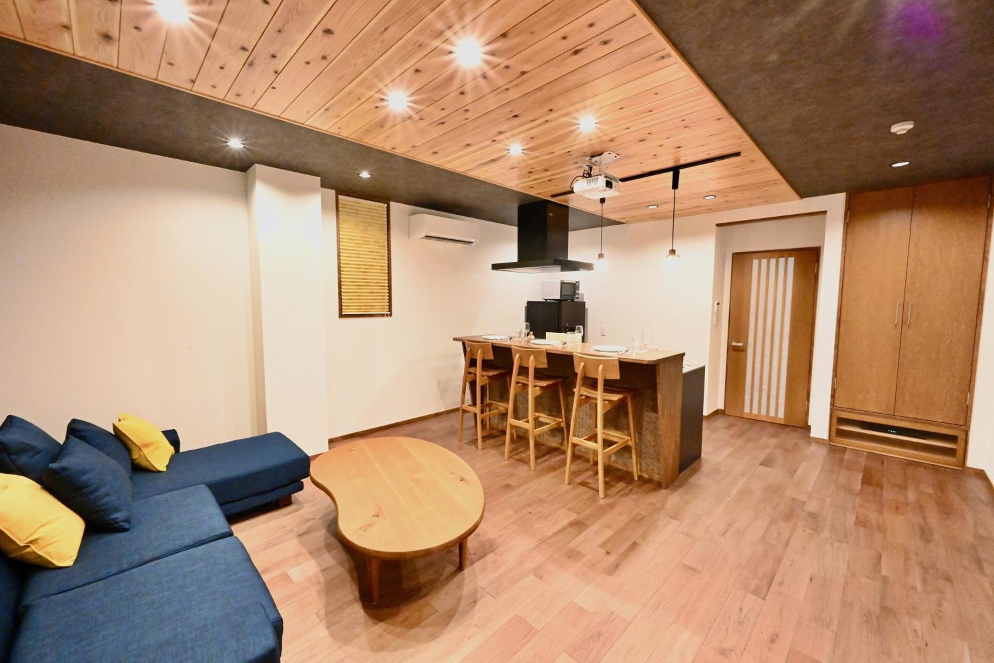 Manabi-Stay Takayama Sakura 提携駐車場利用可 古い町並みまで徒歩1分 最大9名宿泊可能な一等地で人工温泉を楽しむ Exteriér fotografie